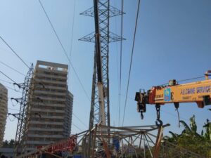 220KV-MCMV-Tower-Erection-800x600